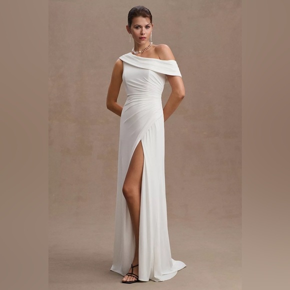 Anthropologie | Mac Duggal 26517 One Shoulder Ruched Jersey Gown In White Size 0 - Picture 1 of 13